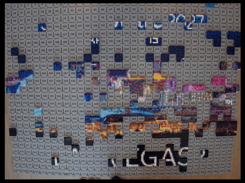 Animated timelapse clip of the SAS Innovate mosaic artwork resolving into the completed Las Vegas reveal
